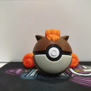 037 VULPIX POKEBALL