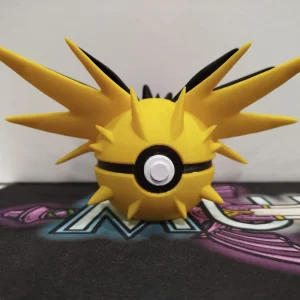 145 ZAPDOS POKEBALL