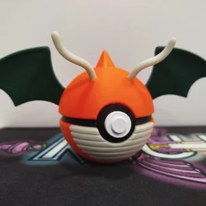 149 DRAGONITE POKEBALL